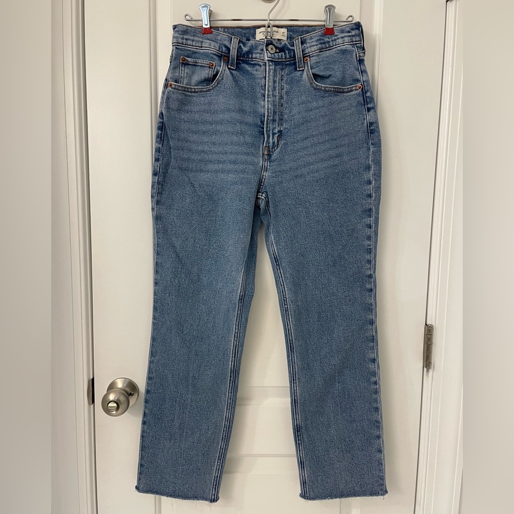 Abercrombie & Fitch Ankle Straight Ultra High Rise Jeans, Size 27